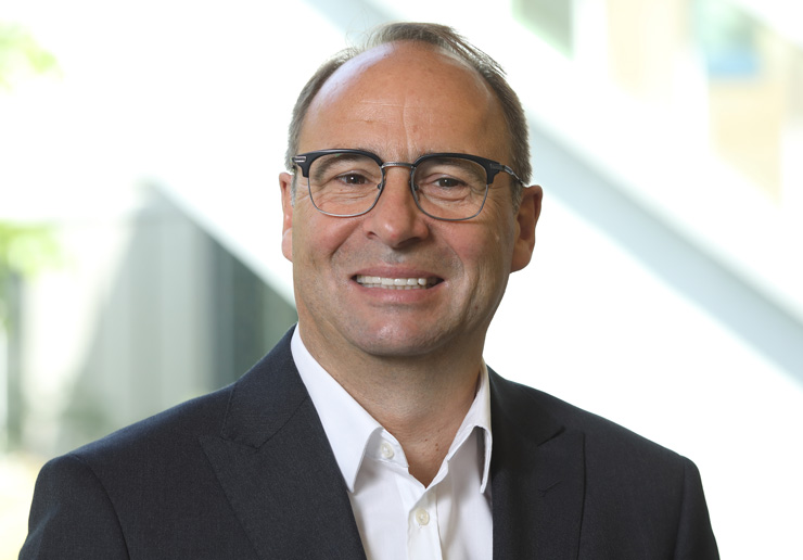Roland Kottke ist Direktor der Hessing Stiftung Portrait von Roland Kottke, Direktor der Hessing Stiftung