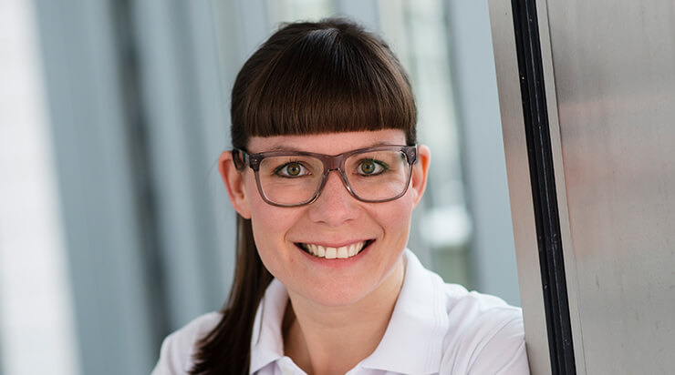 Dr. med. Carla Weber Dr. med. Carla Weber