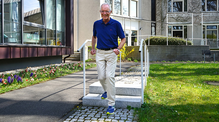 Beweglich dank neuer Hüfte Wieder in Bewegung dank neuer Hüfte